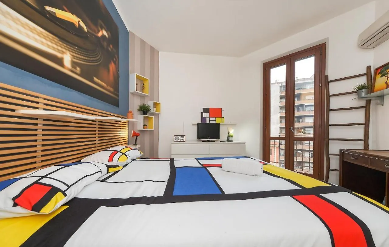 Mondrian House Apartment Rome